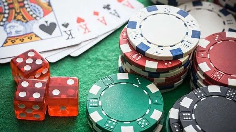 Kinh nghiệm và mẹo chơi Poker từ cao thủ HitClub