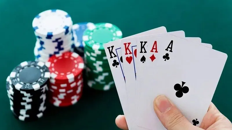 Tìm hiểu chi tiết về các kiểu chơi poker